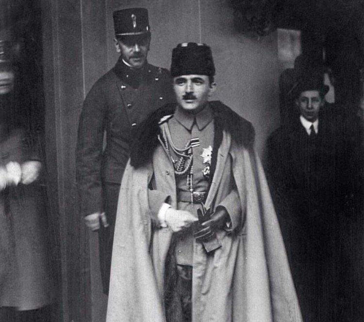 Tarih Şahit Enver Şehit